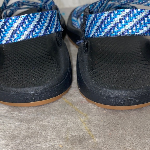 1023 Chaco Multi-Blue and Black Strappy Sandals - Picture 7 of 8